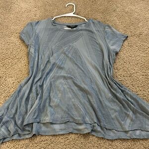 Vera Wang Blue Flowing Shirt